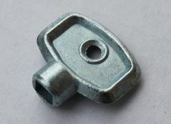 metalowy kluczyk odpowietrznika grzejnikowego